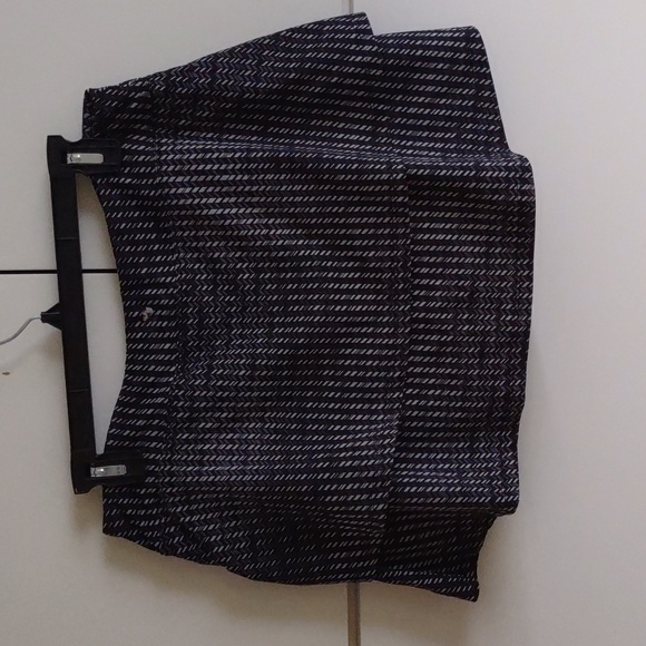 Marika tek skort in size large. - Picture 2 of 4